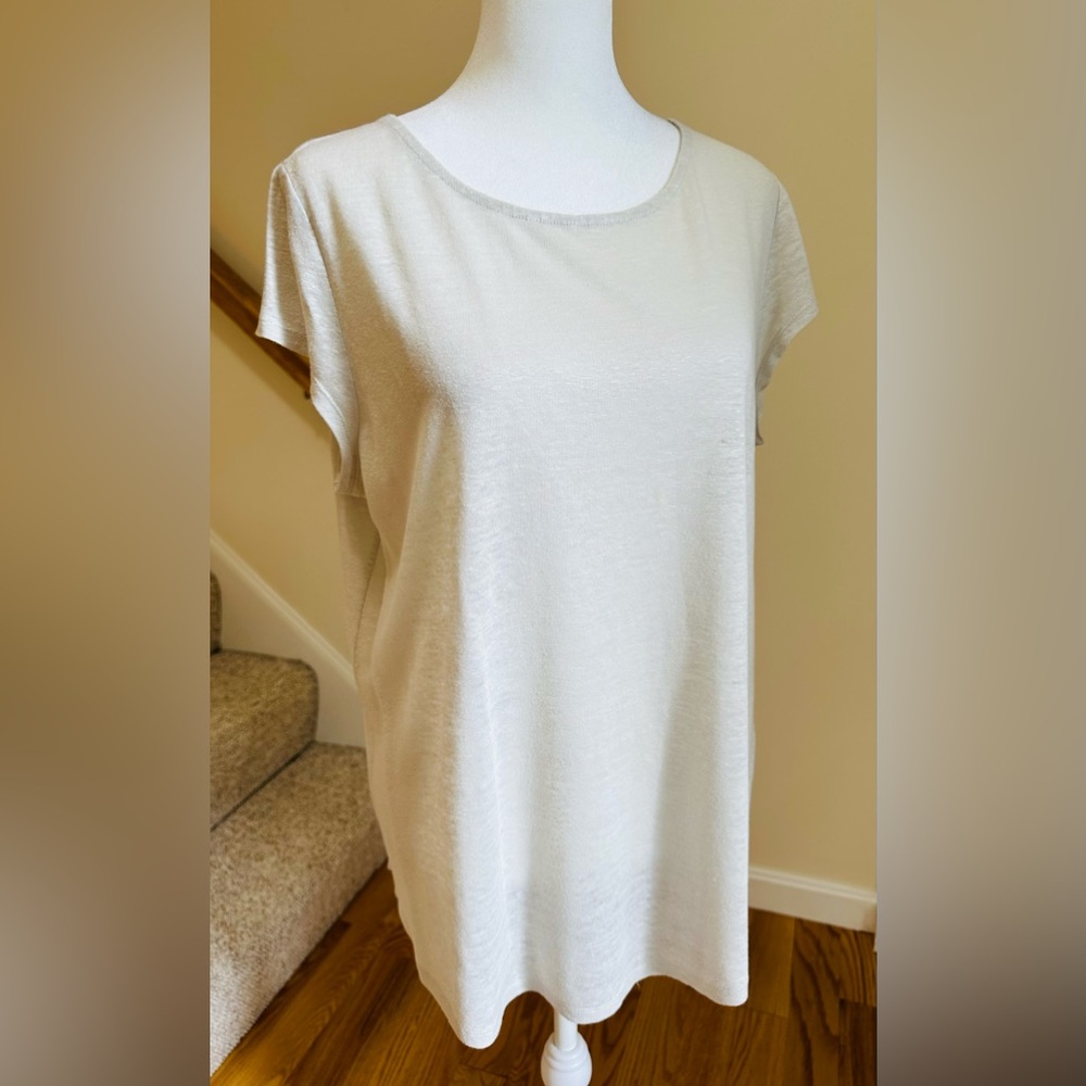Nordstrom Collection cream linen, cap sleeve top. Size large.